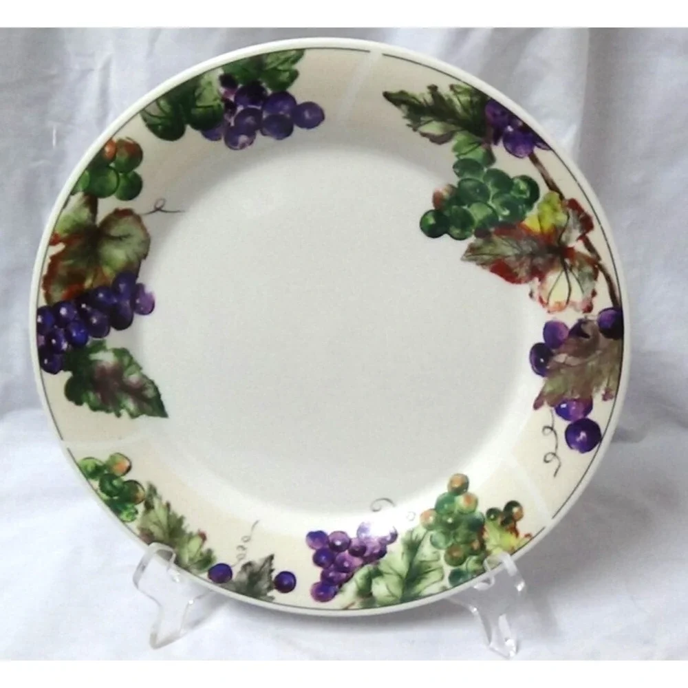 Grapevine Dinner Plate Purple Grape Oneida 10.50